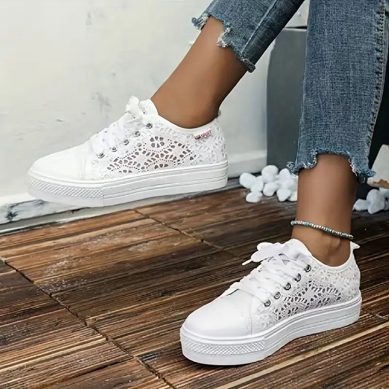 Lace-Up Low-Cut Sneakers