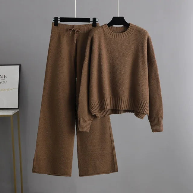 Women’s Oversized Jumper and Loose Trousers Set