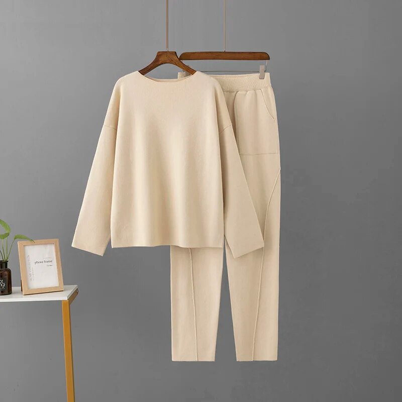 Women’s Fitted Knitted Tracksuit Set Long Sleeve