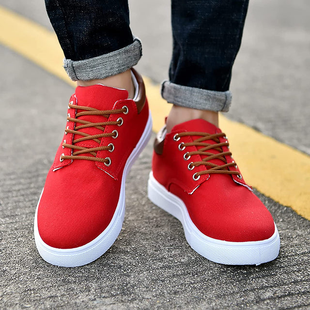 Men’s Sneakers Low-Cut Rounded Shape