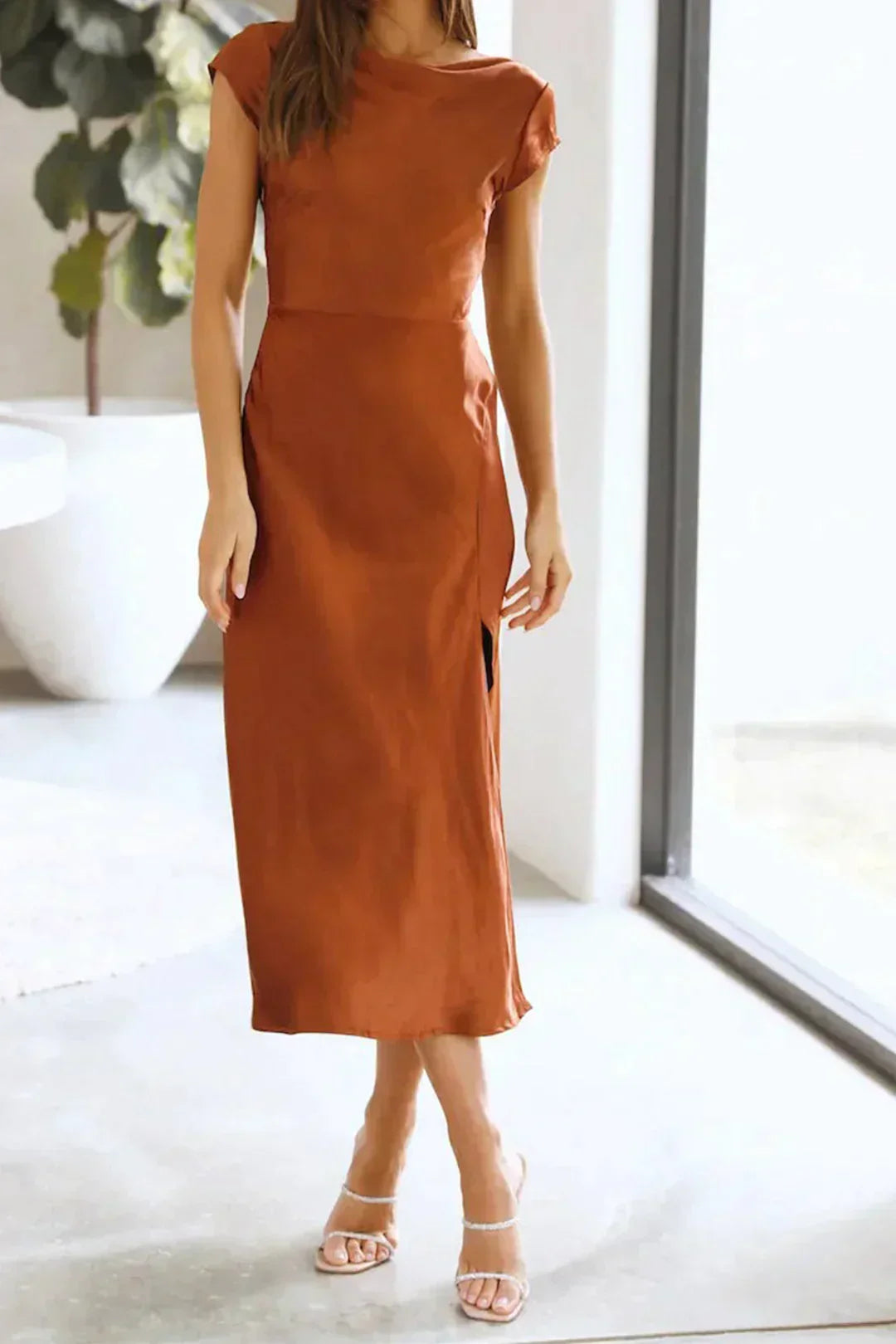 Midi Dress Flowing Fit Cap Sleeves