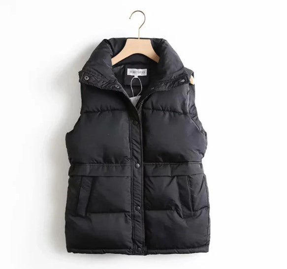 Women’s Sleeveless Gilet Straight Shape with Front Pockets