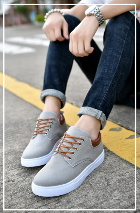 Men’s Sneakers Low-Cut Rounded Shape