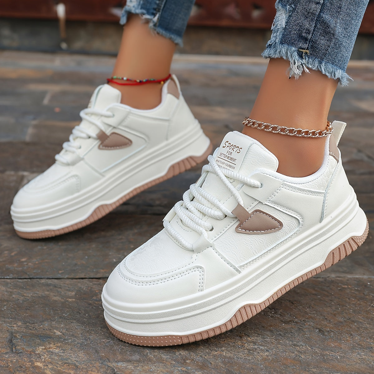 Women’s Low-Top Lace-Up Sneakers Smooth Finish