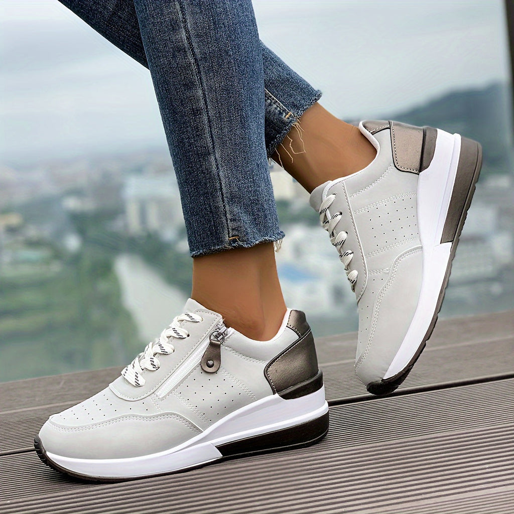 Women’s Sneakers Low-Cut Rounded Toe Lace Up