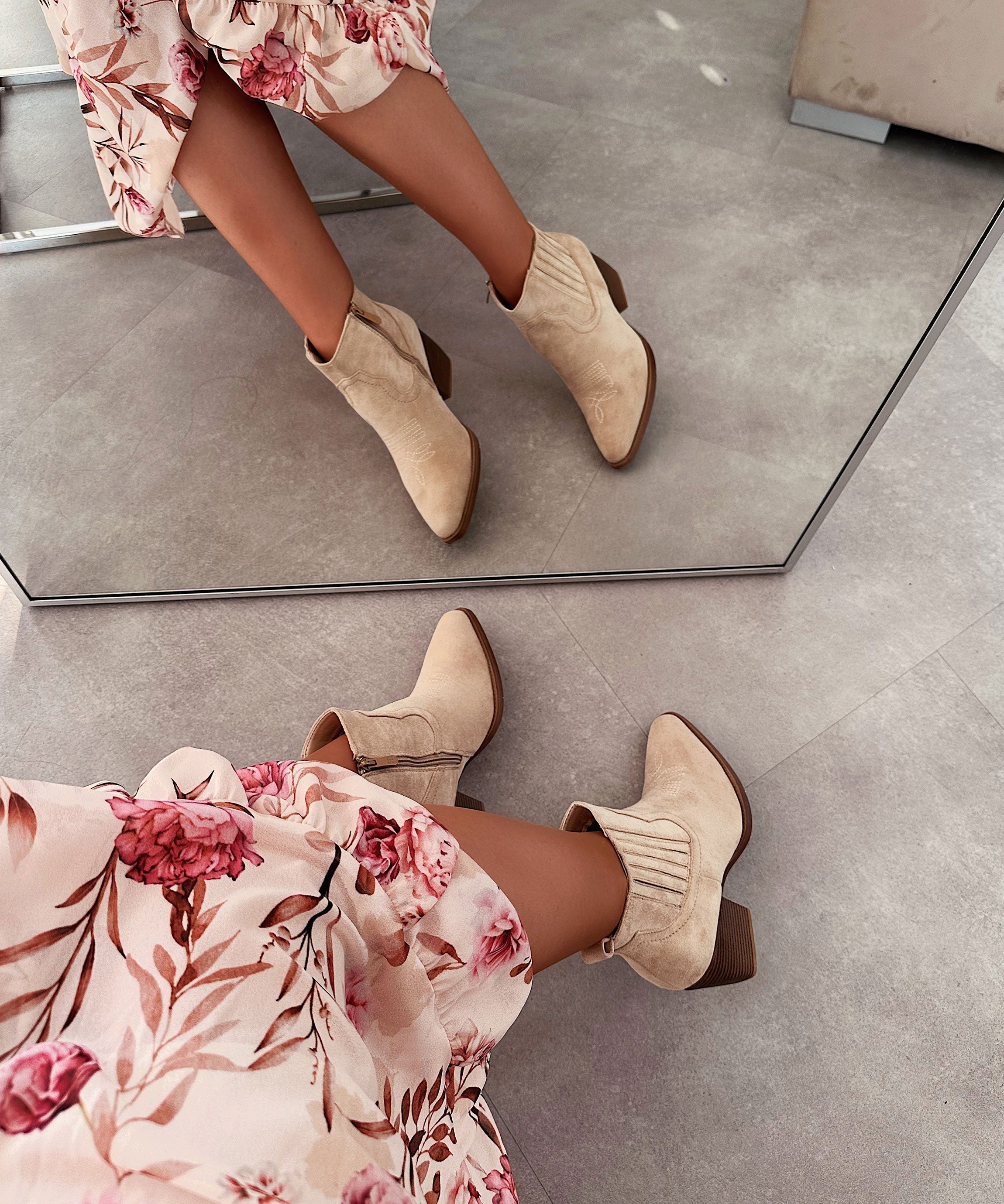 Ankle Boots Mid-Height Rounded Toe