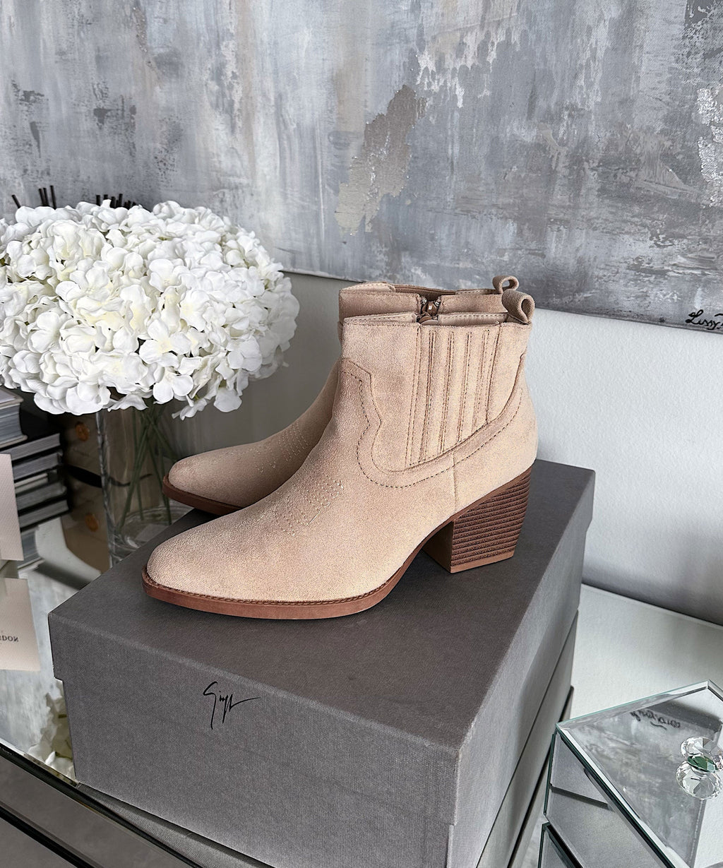 Ankle Boots Mid-Height Rounded Toe