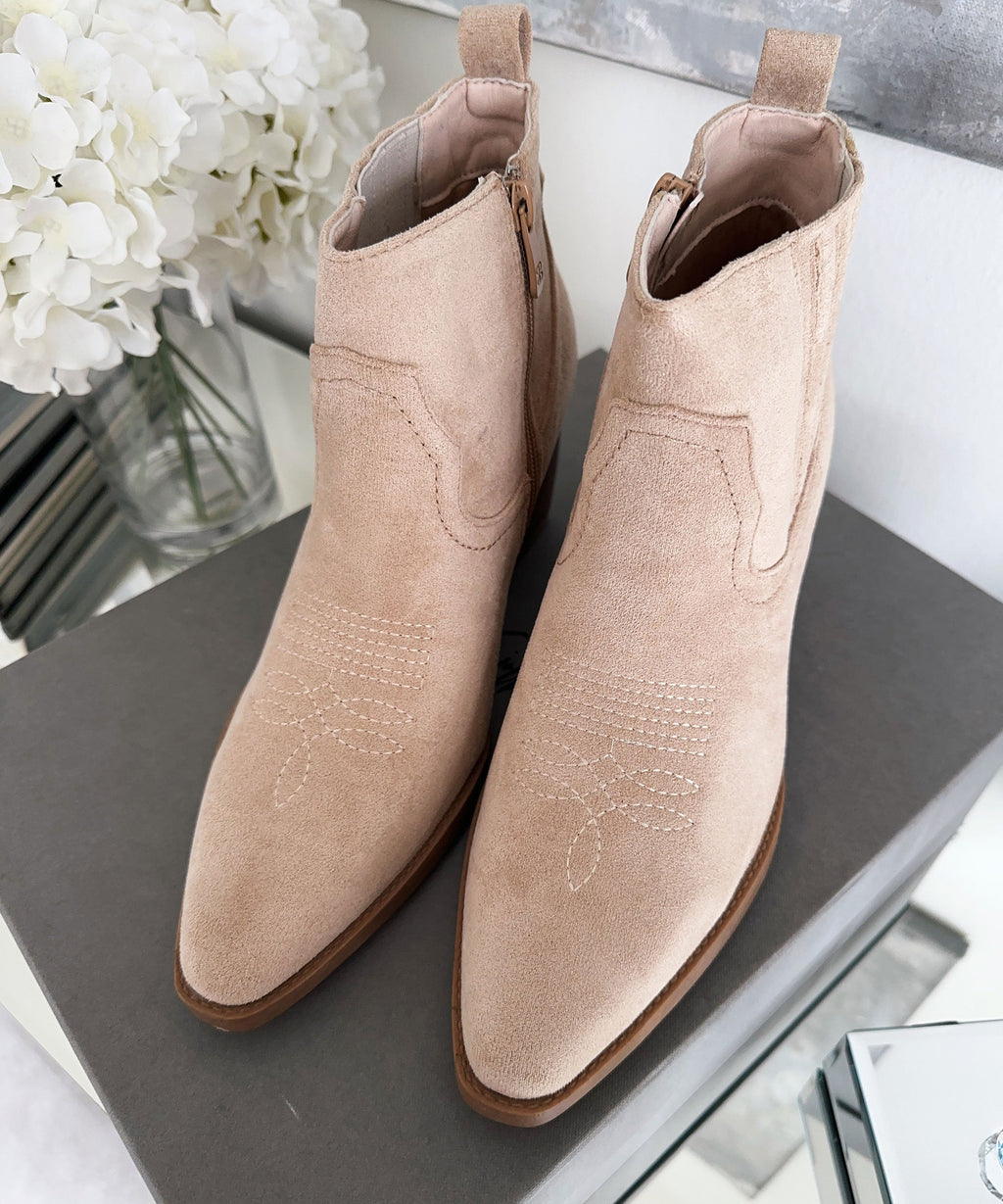 Ankle Boots Mid-Height Rounded Toe